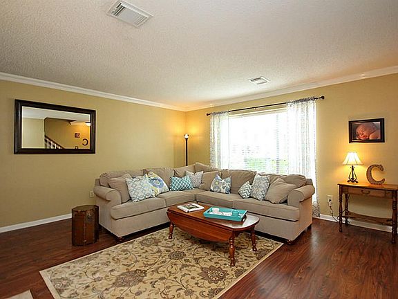 4th image of 3904 Cedarwood Dr