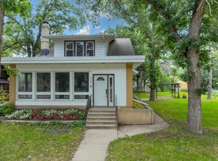 920 3rd Ave NW, Minot, ND 58703