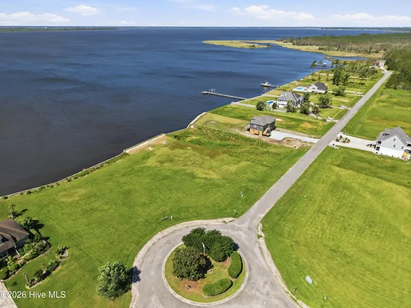 39 W Dowry Crk, Belhaven, NC 27810