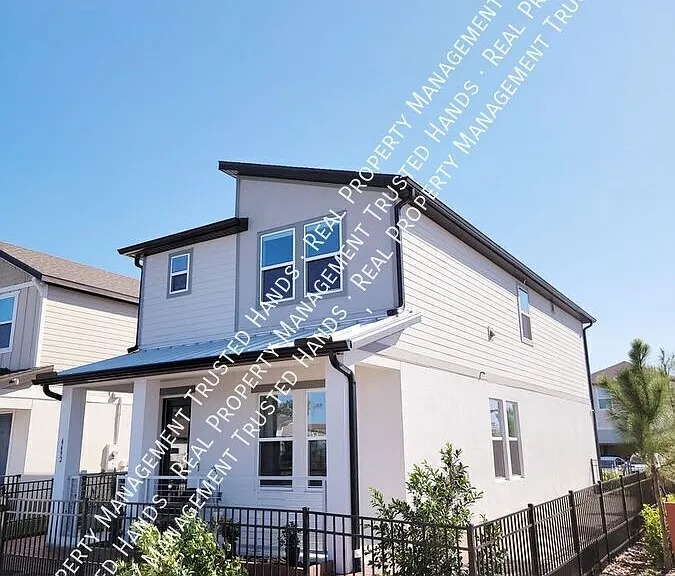 4692 Homestead Trl — Photo 2