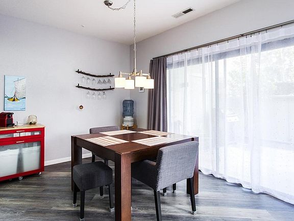 3rd image of 2609 Willowbrook Ln Unit 67