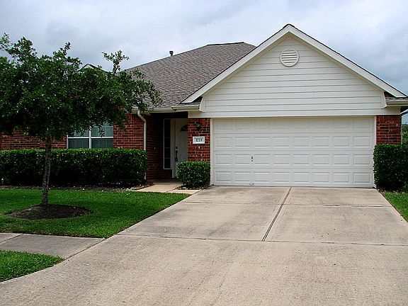 4th image of 1719 Great Meadows Dr