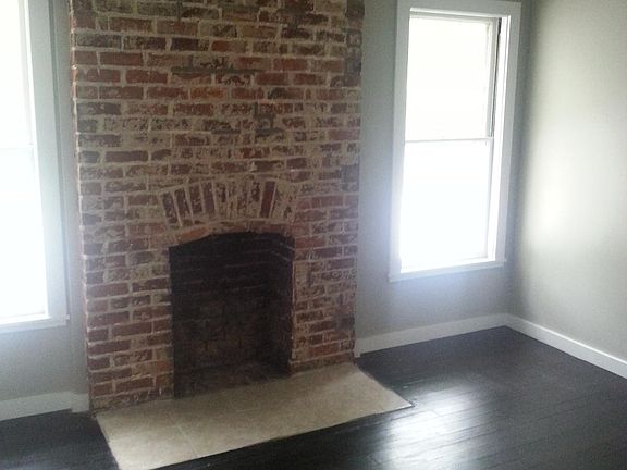 3rd image of 645 North Broadway