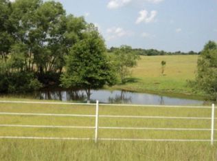 176 Longview Ln, Poplarville, MS 39470