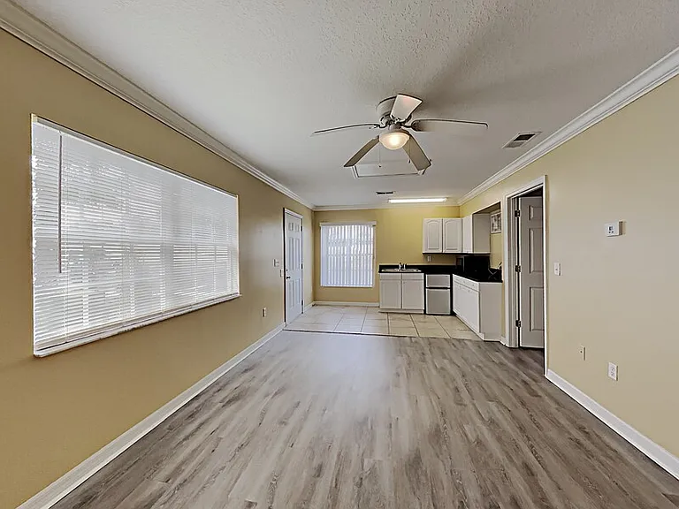 2306 Fan Palm Dr #B — Photo 3