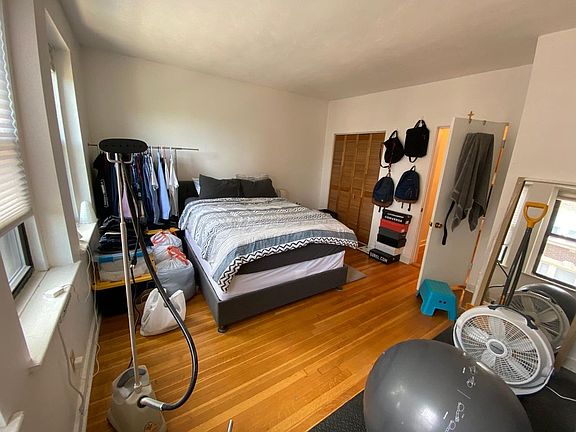 4th image of 1400 Commonwealth Ave APT 11