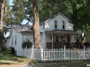 106 N Park St, Kewanee, IL 61443