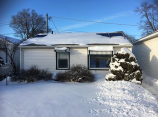 615 16th Pl, Fulton, IL 61252