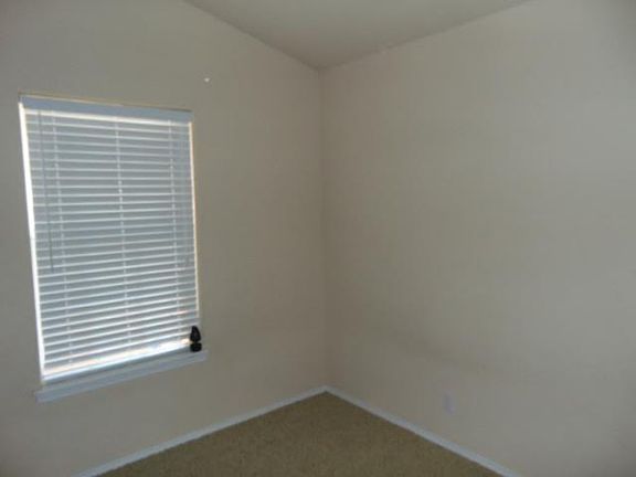 3rd image of 4225 S 205 East Ave