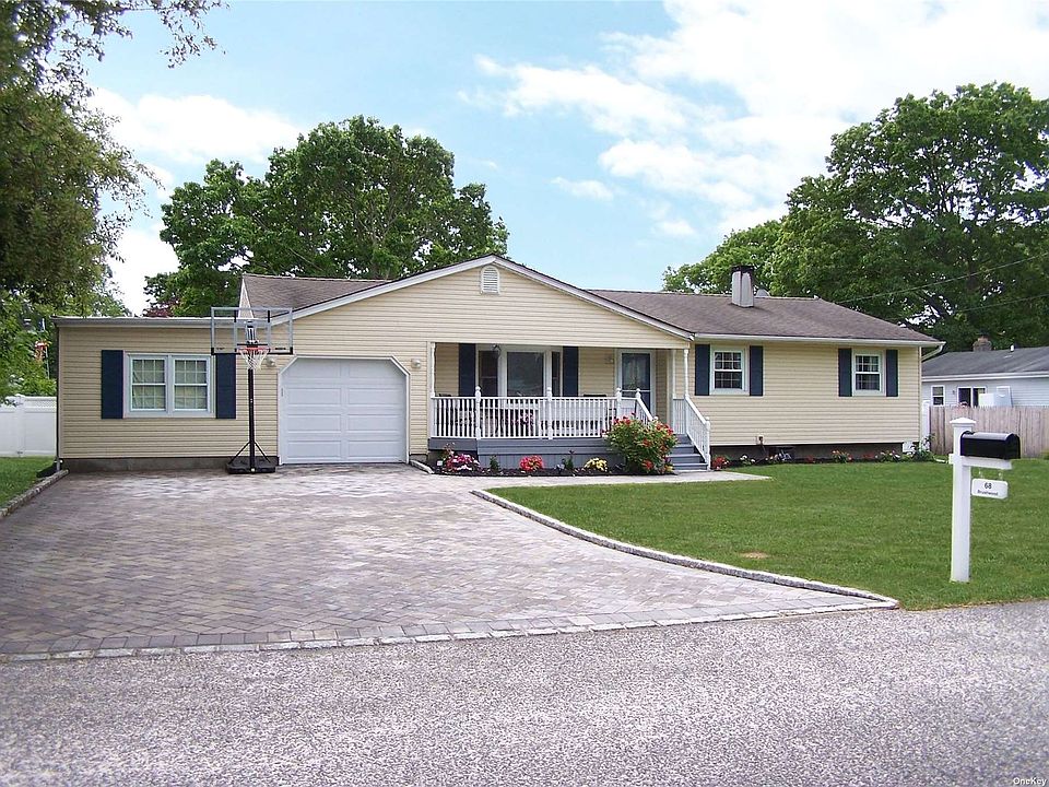 1st image of 68 Brushwood Dr