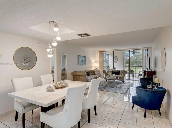 16175 Golf Club Rd APT 211, Fort Lauderdale, FL 33326