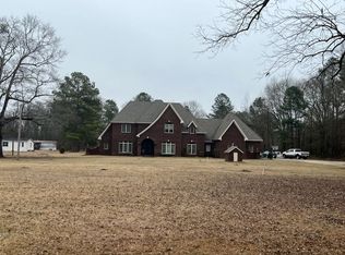 1490 Upper Gibson Town Rd, Coosada, AL 36020