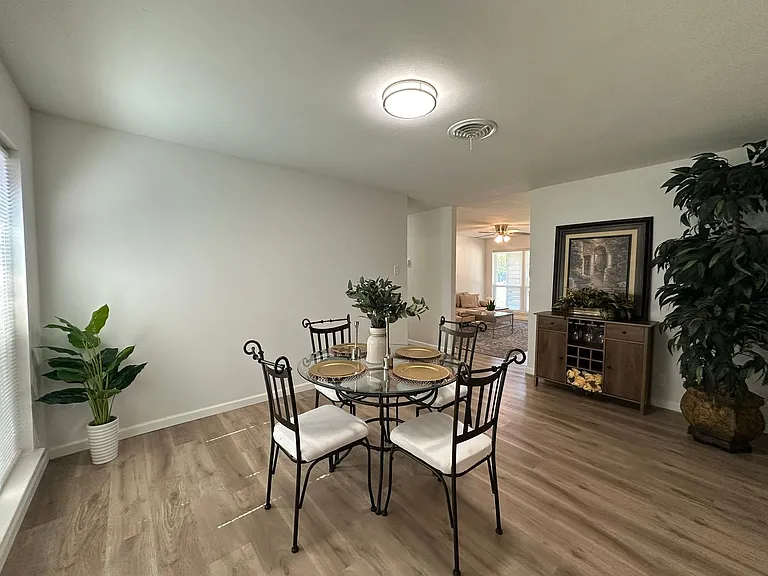 509 Dover Dr — Photo 10