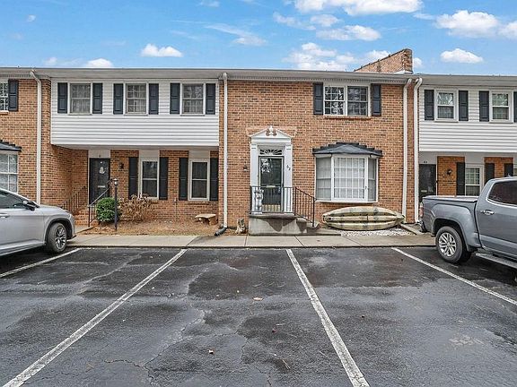 2nd image of 6520 Roswell Rd Unit 62