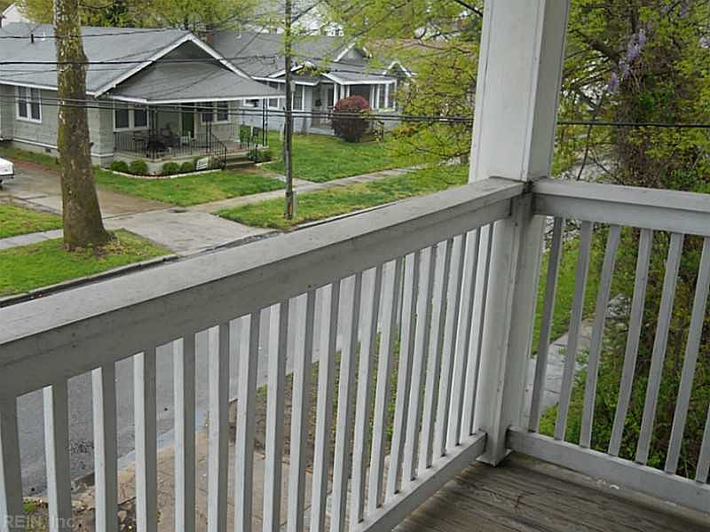1st image of 1820 Lasalle Ave APT 4