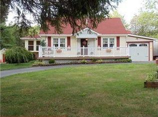 6194 Boston Ridge Rd, Orchard Park, NY 14127