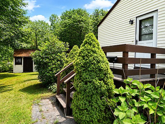 3rd image of 35 Newell Road