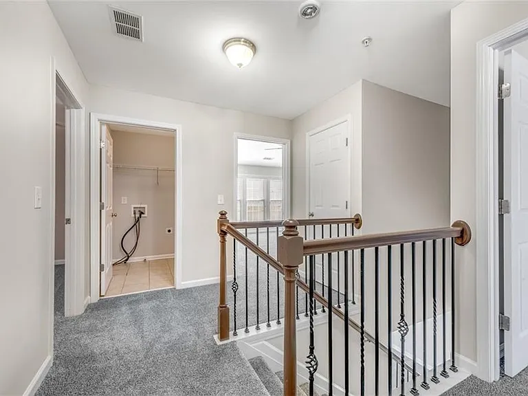 268 Balaban Cir — Photo 36