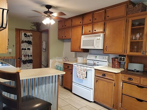 3rd image of 506 Grandview St