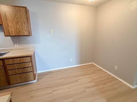 4th image of 4110 Faith Rd