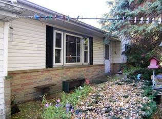 3821 W Woodward Dr, Franklin, WI 53132