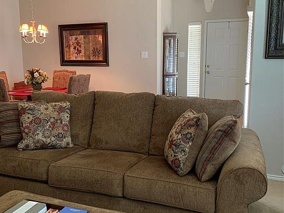 3rd image of 7409 Lazy Spur Blvd