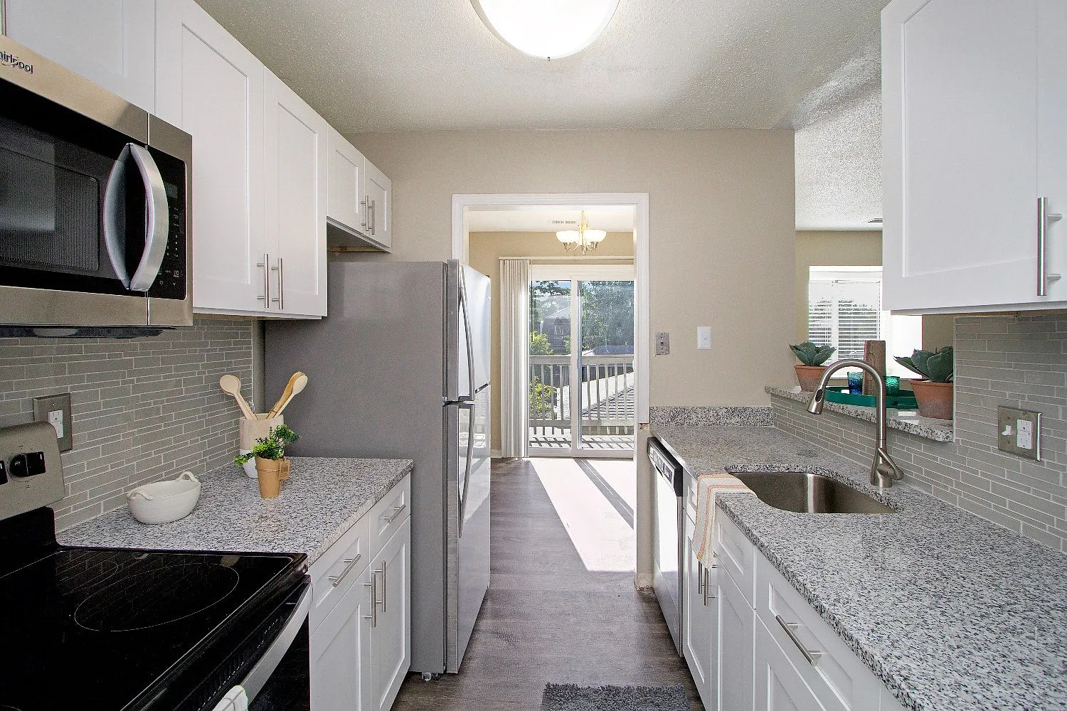 The Elliott at College Park Apartment Homes — Photo 1
