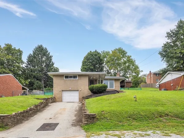 303 Pine Dr, New Stanton, PA 15672