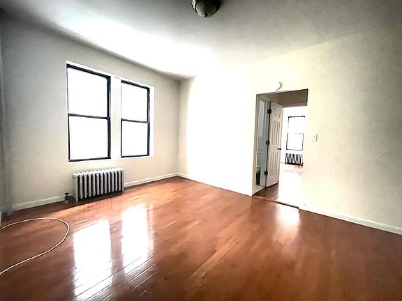 2nd image of 41-42 40th St #A3