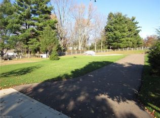 1550 Smith Dr, Wooster, OH