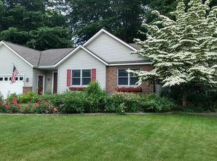 2162 Arapahoe Rd, Holland, MI 49424