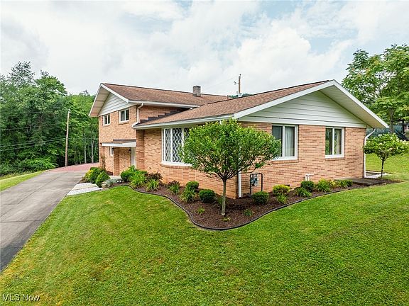 5th image of 2664 Kohl Dr NE