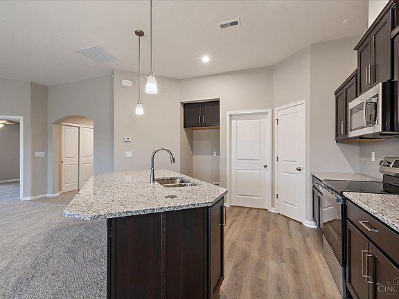 5th image of 5883 Parkview Ln #90304