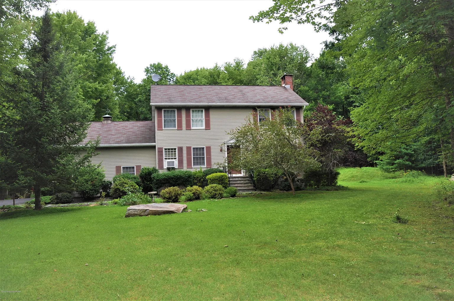 152 Woodcrest Blvd photo 1