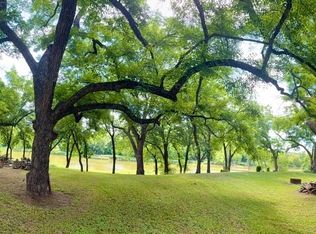 8704 Frontier Ct, Granbury, TX 76048