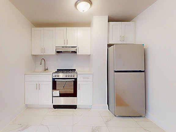 3rd image of 471 Central Park W Floor 5