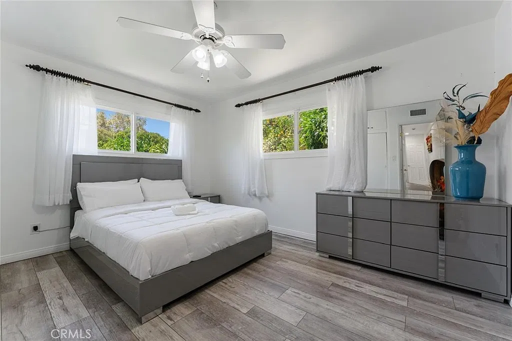 3 bed, 1502 sqft, $4,950 — Photo 4
