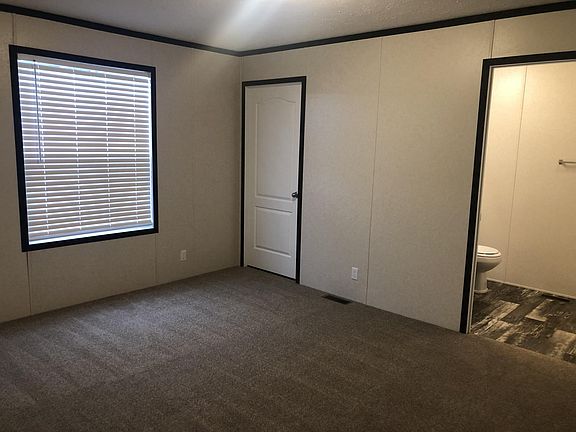 3rd image of 59097 Faye St