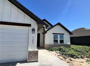 137 Turnrow Cv, Snook, TX 77878