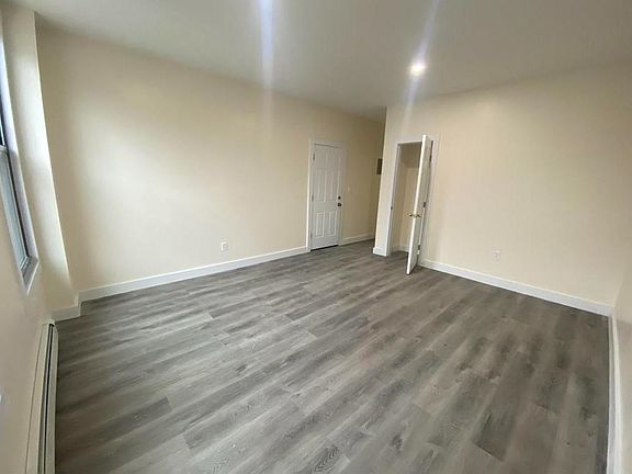 5th image of 84 Irving St APT 1