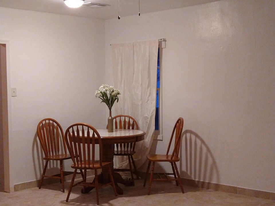1st image of 129 E La Cienega Ave