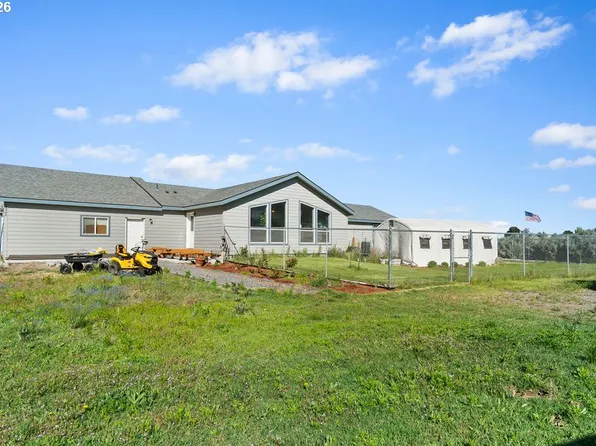 78566 Agnew Rd, Hermiston, OR 97838