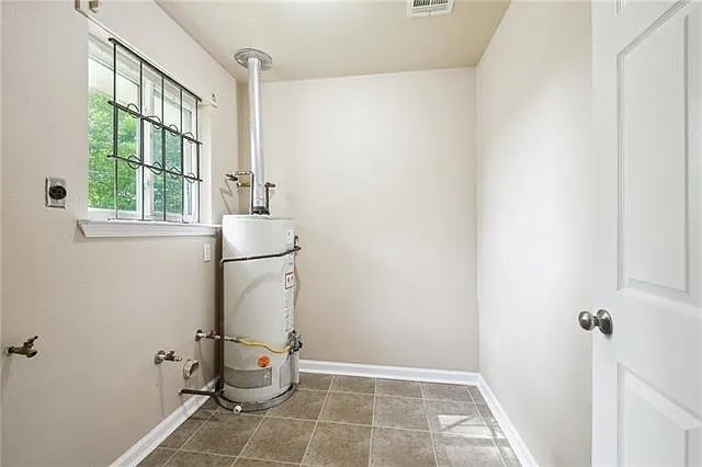 2617 Dawson St — Photo 9