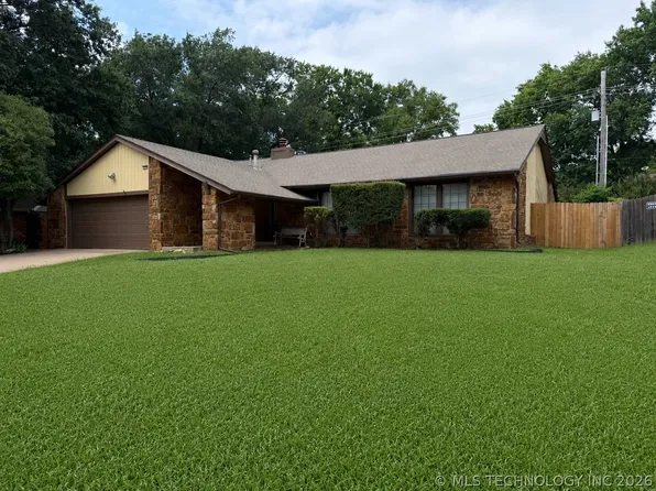 5935 E 79th St, Tulsa, OK 74136