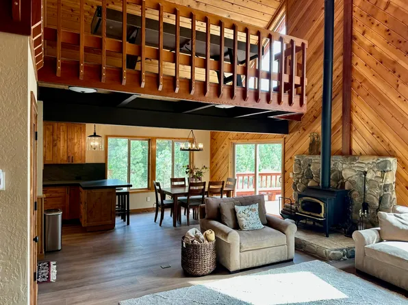 11000 Pine Nut Dr, Truckee, CA 96161