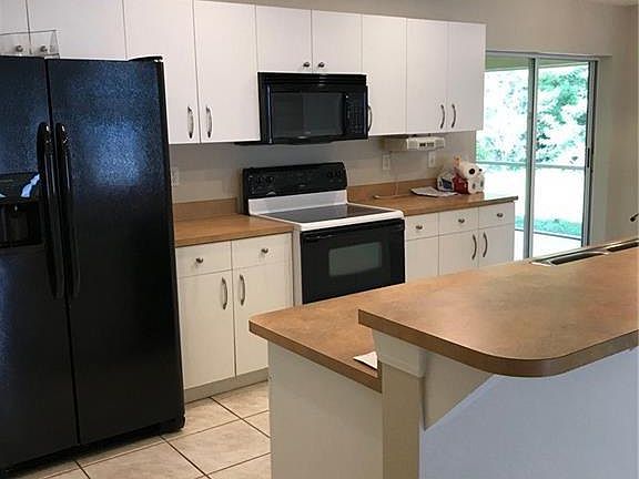 5th image of 1139 SW 43rd St