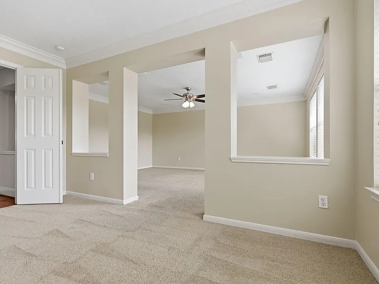 10138 Bayou Manor Ln — Photo 8