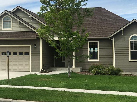 House is a gorgeous design Large driveway Double garage