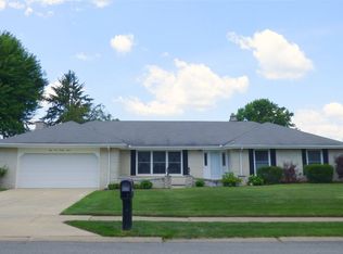 5523 Colonial Ln, South Bend, IN 46614