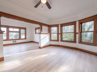 437 SE 28th Ave, Portland, OR 97214